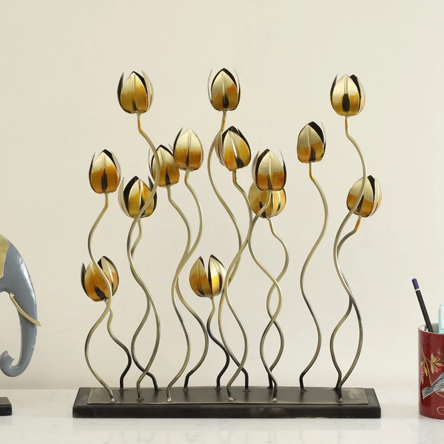 Multicolour Iron Abstract 6 Showpiece Home Decor