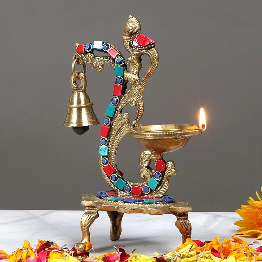 Advanzo Brass Curved Oil Diya with Peacock Design – Antique Deepak for Diwali & Festive Decor Style Diya for Vastu (11 inches and 700g)ADZ/032
